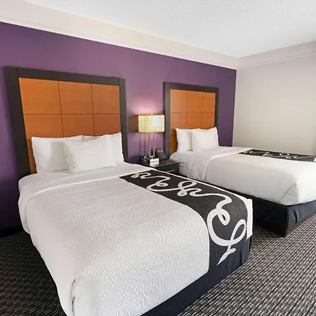 La Quinta Inn & Suites By Wyndham Phoenix Scottsdale-2