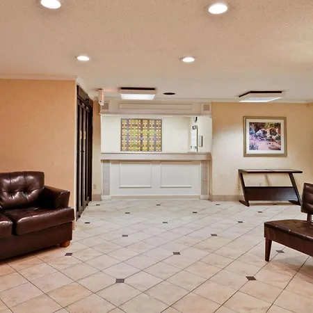 La Quinta By Wyndham Tampa Fairgrounds - Casino-2