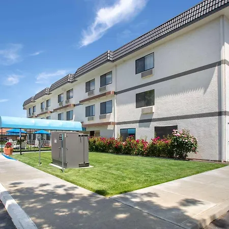 Days Inn By Wyndham Woodland-2