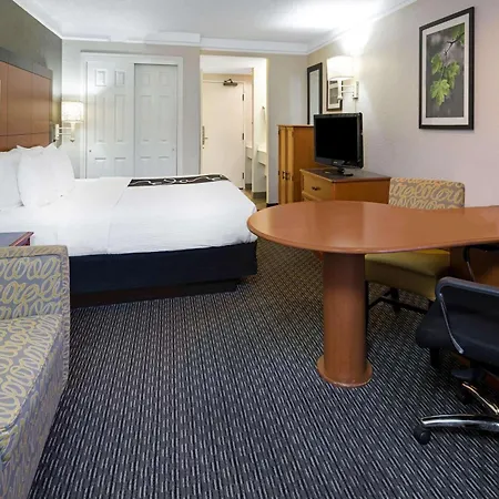 La Quinta By Wyndham Buena Park-2