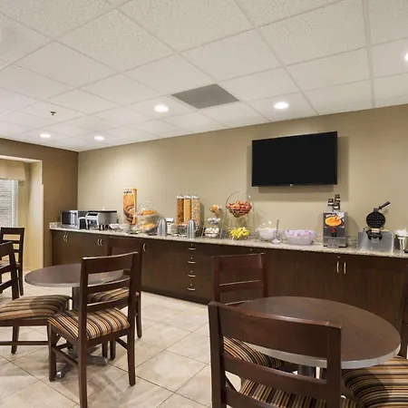 Microtel Inn & Suites By Wyndham Cambridge-2