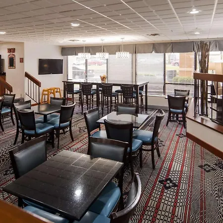 The Hotel At Dayton South-2