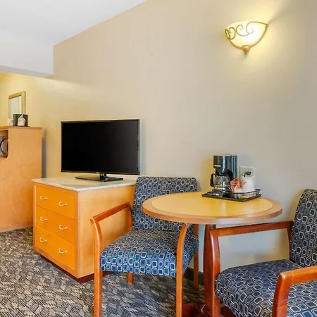 Clarion Inn Ormond Beach At Destination Daytona-2