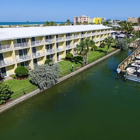 Treasure Island Hotel And Marina-3