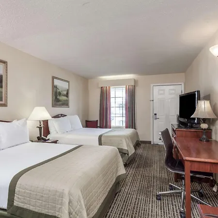 Baymont By Wyndham Hickory-3