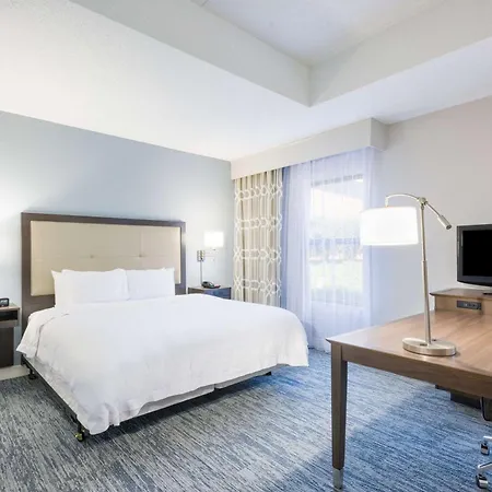 Hampton Inn Mount Airy-2