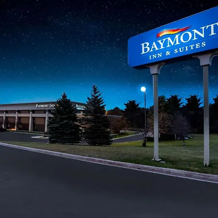 Baymont By Wyndham Traverse City-2