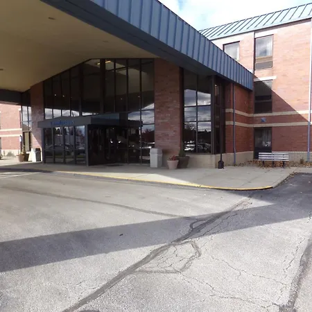 Comfort Inn Cleveland Airport-3