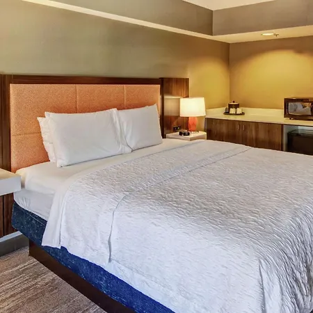 Hampton Inn Elizabeth City-3