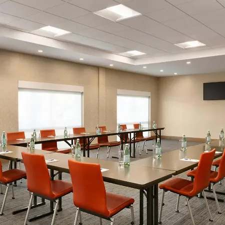 Holiday Inn Express & Suites Salisbury By Ihg-2