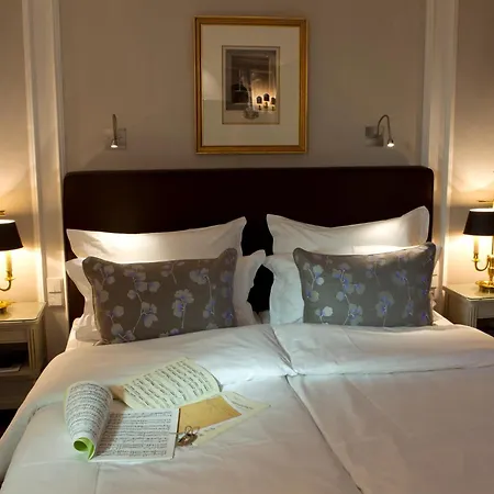Hotel Muenchen Palace-2