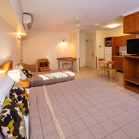 Cairns Queens Court-3