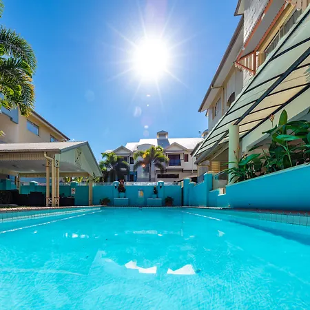 Cairns Queens Court-2