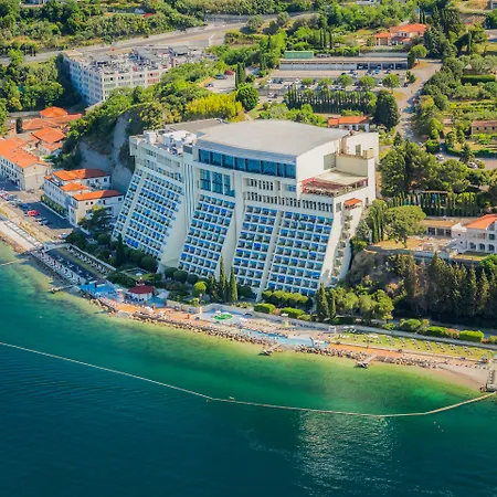Grand Hotel Bernardin-3