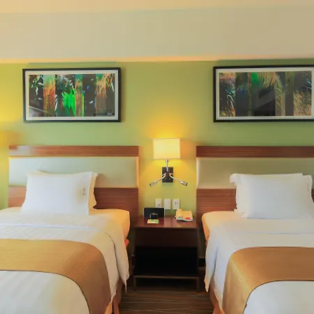 Holiday Inn & Suites Makati By Ihg-3