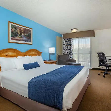 Baymont By Wyndham Yakima Riverfront-2