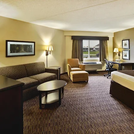 Americinn By Wyndham Beaver Dam-3