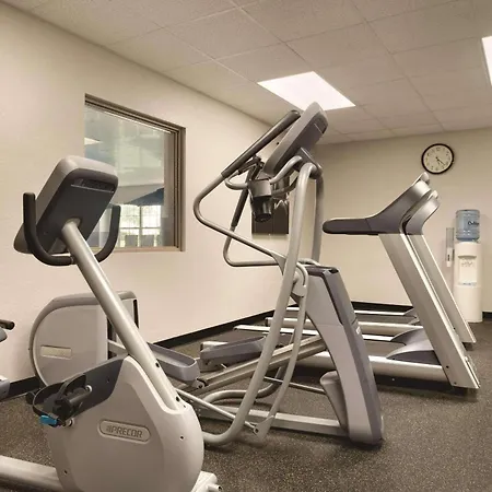 Country Inn & Suites By Radisson, Coralville, Ia-3