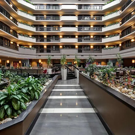 Embassy Suites By Hilton Dulles Airport-3