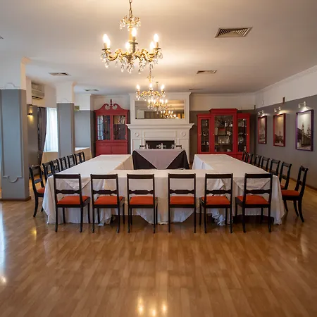 Hotel Cecilia-3
