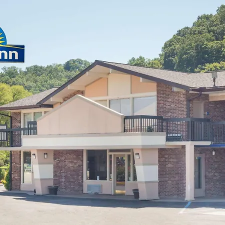 Days Inn By Wyndham Paintsville-2