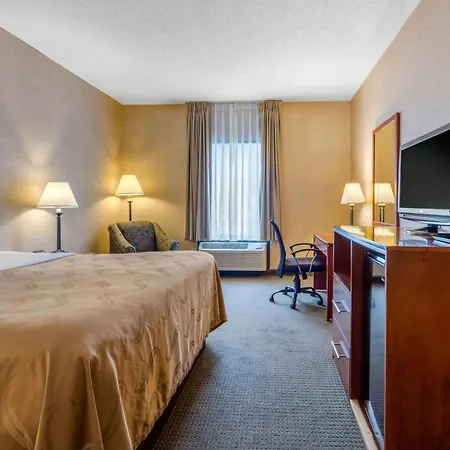 Quality Inn & Suites Benton - Draffenville-2