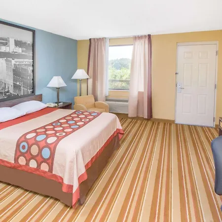 Super 8 By Wyndham Dothan-3