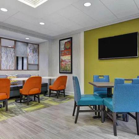 Hampton Inn Gallatin-2