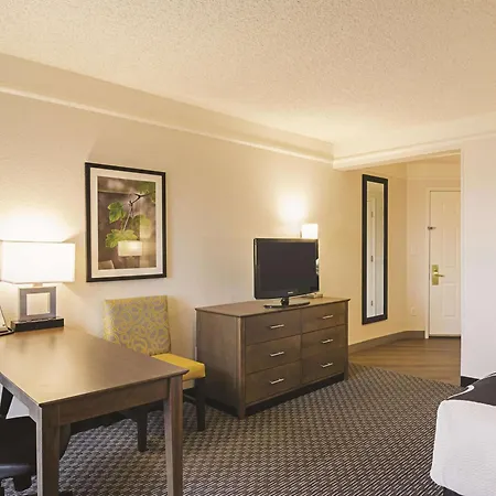 La Quinta Inn & Suites By Wyndham Denver Airport Dia-3