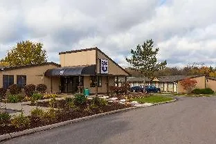 Knights Inn Flint-2