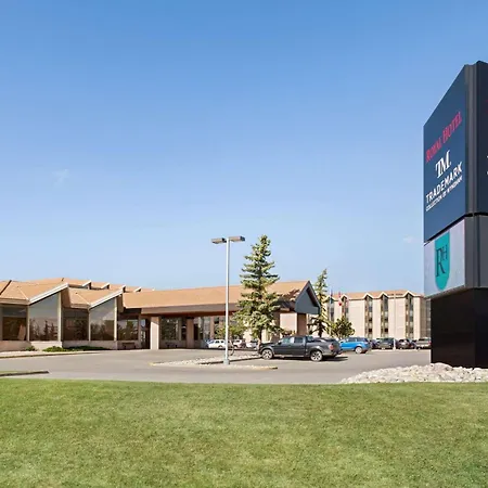 Royal Hotel West Edmonton, Trademark Collection By Wyndham-2