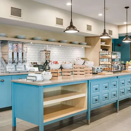 Country Inn & Suites By Radisson, Middleton - Madison West-3