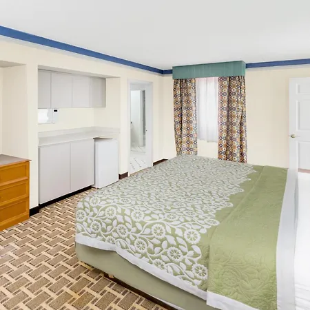 Days Inn By Wyndham Little Rock/Medical Center-3