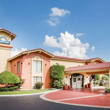 Days Inn By Wyndham Little Rock/Medical Center-2