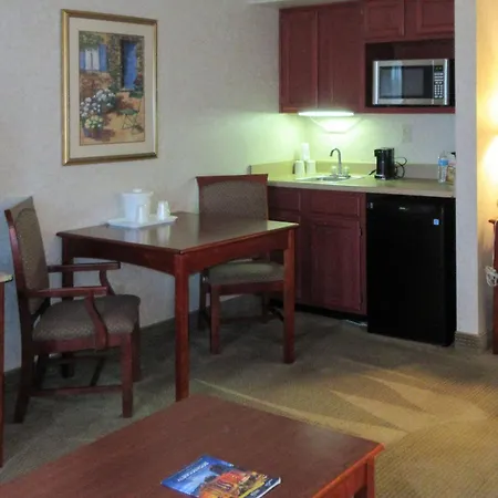 Quality Inn & Suites Albuquerque Midtown - University Area-2