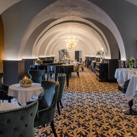 Hotel Du Roi & Spa By Sowell Collection-2