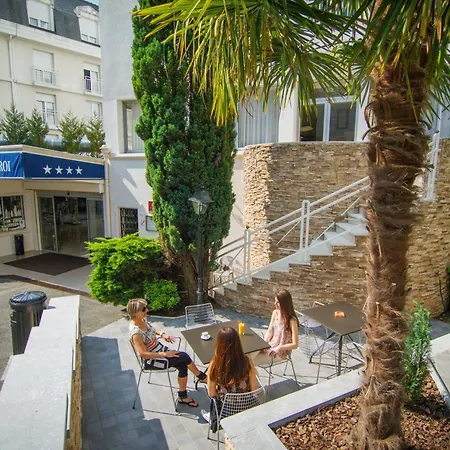 Hôtel Christ Roi-2
