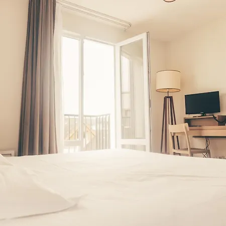 Terres de France - Appart'Hotel Quimper Bretagne-2
