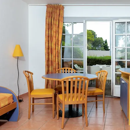 Sowell Residences Chenes Verts-3