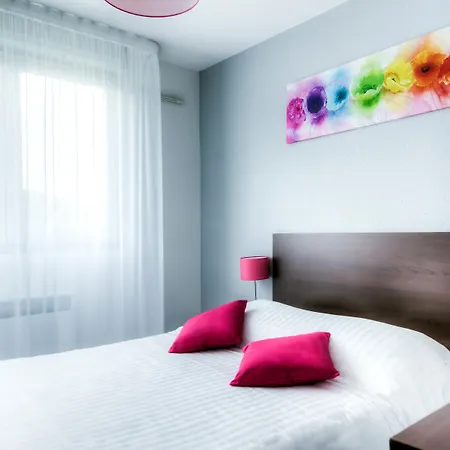 Comfort Aparthotel Besancon La City-3