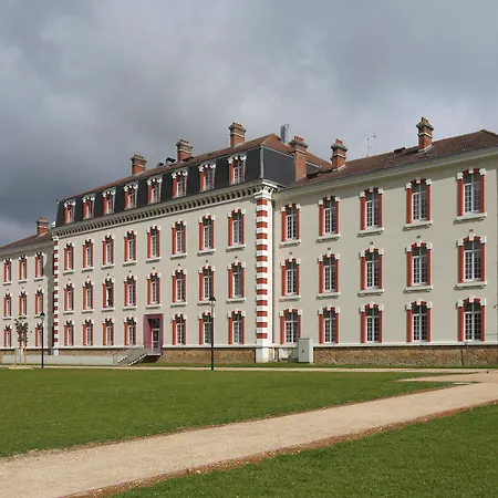 Comfort Suites & Vacanceole Les Demeures Champenoises-3