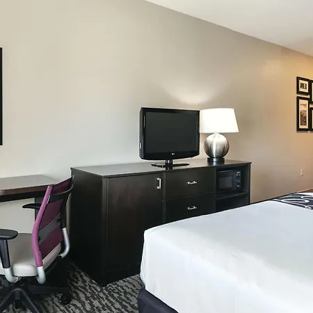 La Quinta Inn By Wyndham Livermore-3