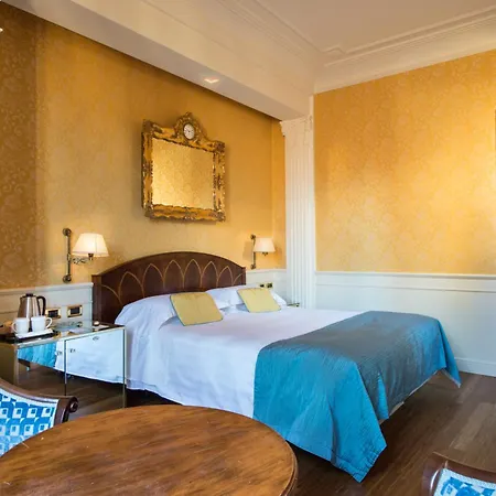 Art Hotel Orologio-3