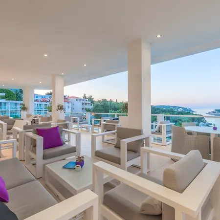 Amfora Hvar Grand Beach Resort-3