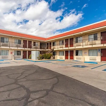 Red Roof Inn Phoenix- Midtown-2