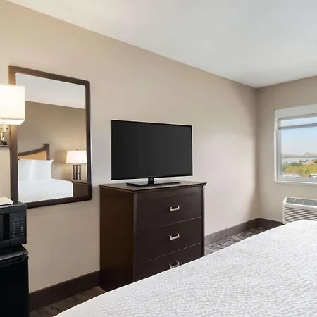 Travelodge By Wyndham Lake Havasu-2
