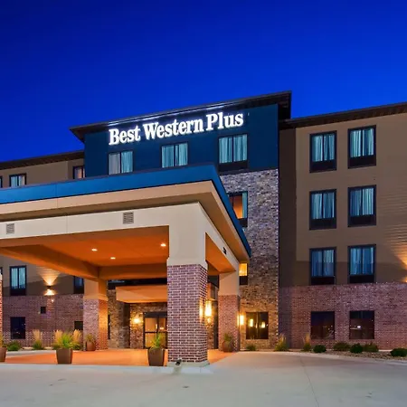 Best Western Plus Lincoln Inn & Suites-3