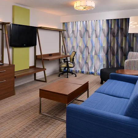 Holiday Inn Express & Suites Springfield By Ihg-2
