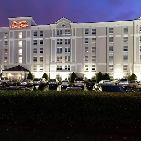 Hampton Inn & Suites Raleigh Cary Lenovo Center-2