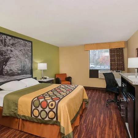 Super 8 By Wyndham Raleigh North East-2